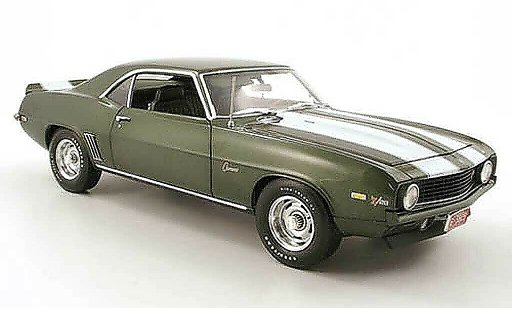 Chevrolet Camaro Z28 1/18 Highway 61 green 1969 diecast model cars