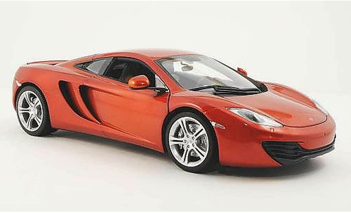 McLaren F1 Base 1/18 Minichamps MP 4-12C orange diecast model cars