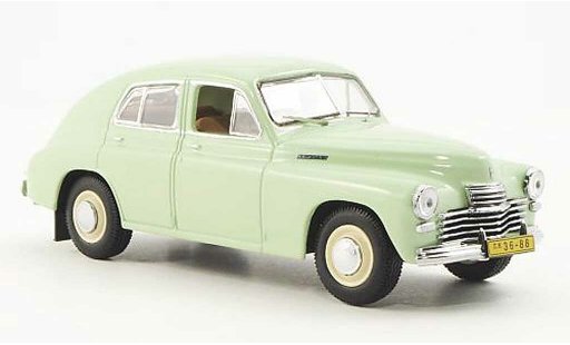 Gaz M20 Limousine 1/43 IST Models Pobieda Limosine green 1949 diecast model cars