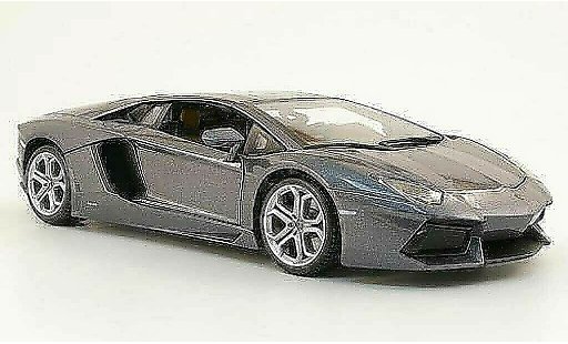 Lamborghini Aventador LP700-4 1/18 Burago grey 2011 diecast model cars