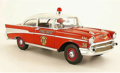 Chevrolet Bel Air Coupe 1/18 Highway 61 1957 Fire Chief Peosta Fire Dept. diecast model cars