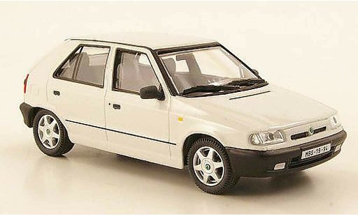 Skoda Felicia Base 1/43 Abrex white 1994 diecast model cars