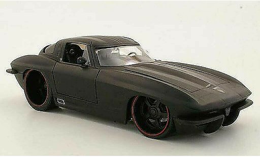 Chevrolet Corvette Stingray 1/18 Jada Toys C2 Stingrey mattblack/black 1963 diecast model cars