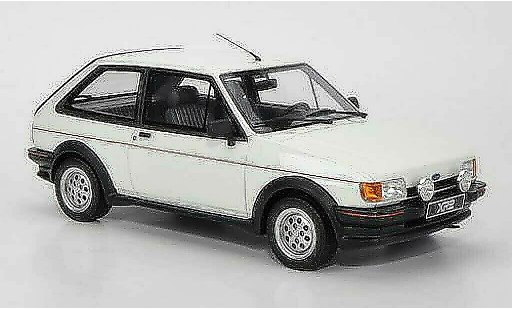 Ford Fiesta XR2 1/18 Ottomobile MkII white diecast model cars