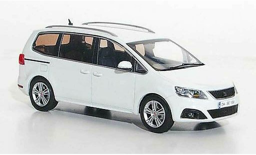 Seat Alhambra Base 1/43 Hachette white 2010 diecast model cars