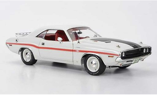 Dodge Challenger 1970 1/18 Highway 61 R/T white/matt black with roter Dekoration diecast model cars