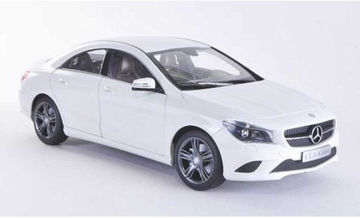 Mercedes CLA Base 1/18 Norev (C117) white 2013 diecast model cars