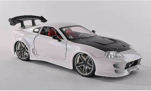 Toyota Supra Base 1/18 Jada Toys white/carbon diecast model cars