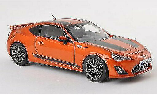 Toyota 86 2012 1/43 Triple 9 Collection cuivre/lumineuses-black diecast model cars
