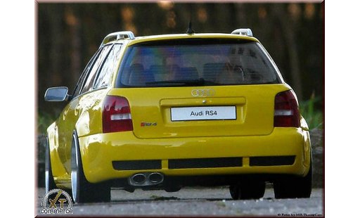 Audi RS4 avant 1/18 Ottomobile B5 yellow jantes audi 19 pouces diecast model cars