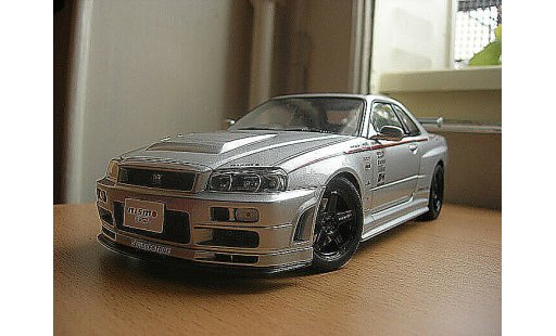 Nissan Skyline R34 GTR 1/18 Autoart nismo z-tune Z2 diecast model cars