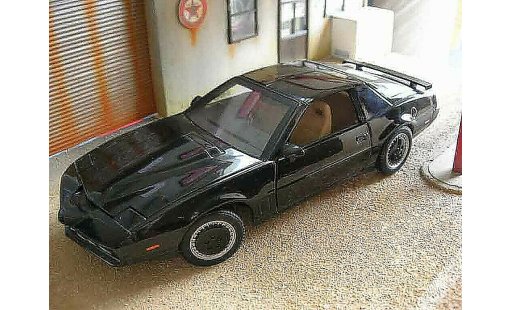 Pontiac Knight Rider Base 1/18 Ertl  diecast model cars