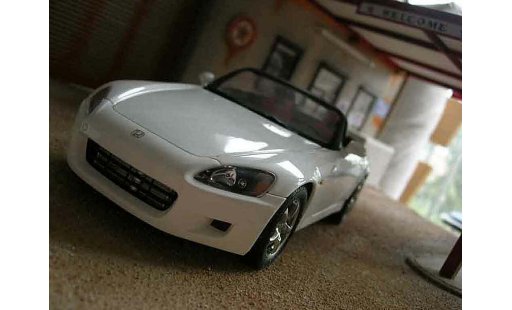 Honda S2000 Base 1/18 Autoart white diecast model cars