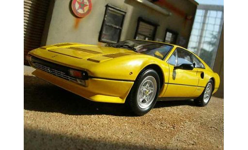 Ferrari 308 GTB 1/18 Kyosho quattrovalvole yellow diecast model cars