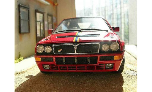 Lancia Delta HF Integrale 1/18 Kyosho evolution 2 collezione diecast model cars