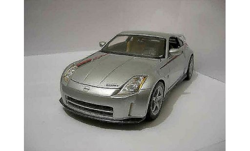 Nissan 350Z Base 1/18 Maisto Nismo  diecast model cars