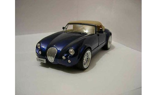 Wiesmann Roadster 1/18 Revell mf3 roadster diecast model cars