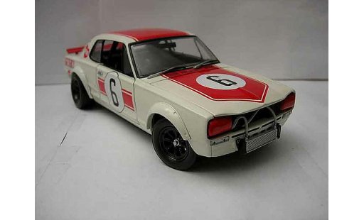 Nissan Skyline 2000 1/18 Kyosho gt-r kpgc10 #6 diecast model cars
