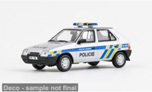 Diecast model cars Skoda Favorit Livree Officielle 136L 1988 Policie (CZ) 1/43 Abrex