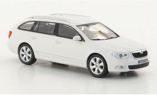 Diecast model cars Skoda Superb Combi II white 2009 1/43 Abrex