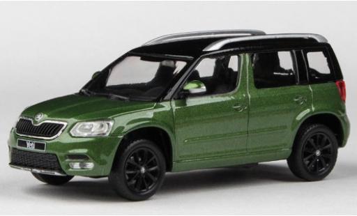 Diecast model cars Skoda Yeti FL metallic green/black 2013 1/43 Abrex