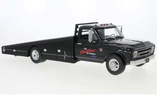 Diecast model cars Chevrolet C-30 plateau Ramp Truck black The Heartbeat Of America 1967 1/18 ACME