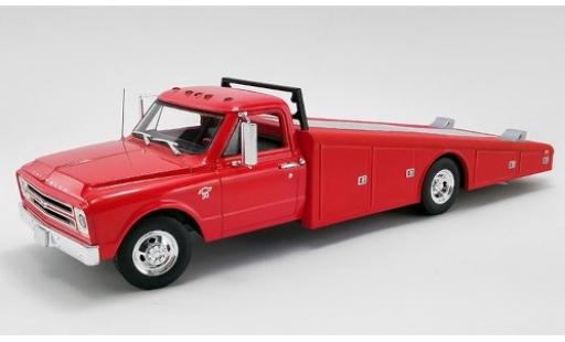 Diecast model cars Chevrolet C-30 plateau Ramp Truck red 1967 d&Atilde;&copy;panneuse 1/18 ACME