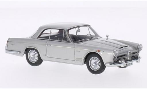 Diecast model cars Alfa Romeo 2000 sprint S Coupe silver 1/43 Matrix