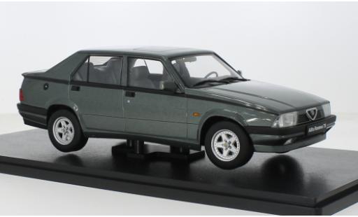 Diecast model cars Alfa Romeo 75 berline gr&Atilde;&frac14; Triple 9 Coll 1/18 Triple 9 Collection