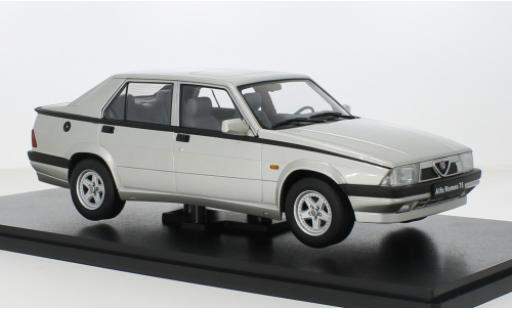 Diecast model cars Alfa Romeo 75 berline silver Triple 9 Coll 1/18 Triple 9 Collection