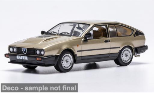 Diecast model cars Alfa Romeo Alfetta gtv V 6 beige 1982 1/43 IXO