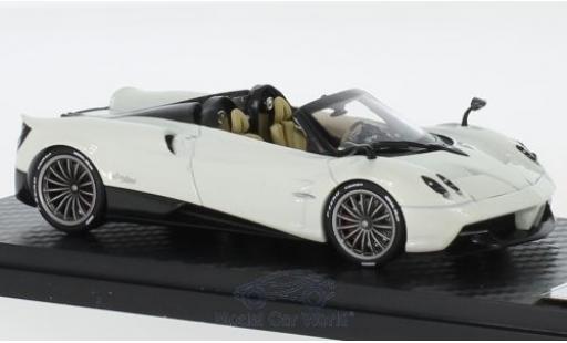 Diecast model cars Pagani Huayra R Roadster white 2017 1/43 Almost Real