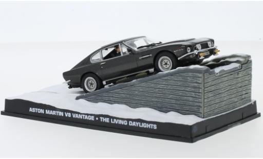 Diecast model cars Aston Martin V8 vantage bra .-007 1/43 SpecialC