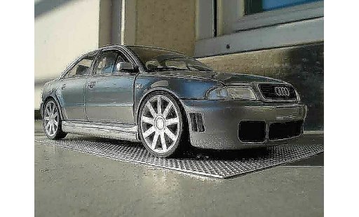 Audi S4 berline 1/18 Ut Models v6 bi-turbo grey jantes 18 pouces diecast model cars