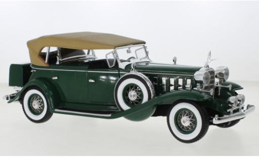 Diecast model cars Cadillac V16 Phaeton green 1932 1/18 Auto World