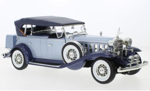 Diecast model cars Cadillac V16 Phaeton Sports metallise blue clair/blue fonc&Atilde;&copy; 1932 1/18 Auto World