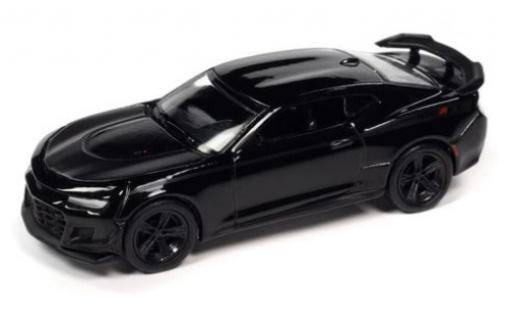Diecast model cars Chevrolet Camaro ZL1 1LE Nickey black 2019 1/64 Auto World