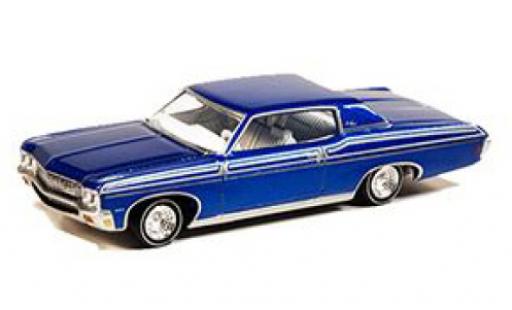 Diecast model cars Chevrolet Impala Coupe Sport metallise blue 1970 1/64 Auto World