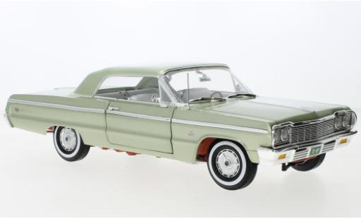 Diecast model cars Chevrolet Impala SS 409 metallise green 1964 1/18 Auto World