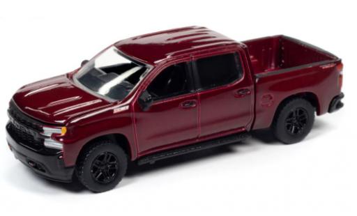 Diecast model cars Chevrolet Silverado pickup Z71 Douane Trail Boss metallise red 2019 1/64 Auto World