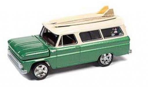 Diecast model cars Chevrolet Suburban suv metallise vert/beige 1965 1/64 Auto World