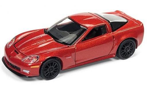 Diecast model cars Chevrolet Corvette Coupe metallic orange 2011 sans Vitrine 1/64 Auto World