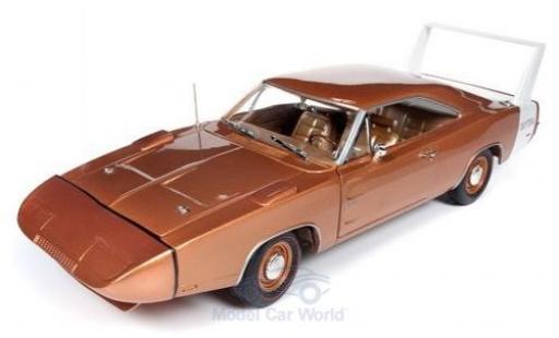 Diecast model cars Dodge Charger Daytona bronze/white 1969 1/18 Auto World