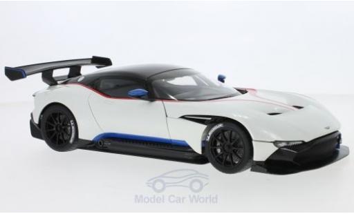 Diecast model cars Aston Martin Vulcan track white/carbon 2015 1/18 AUTOart