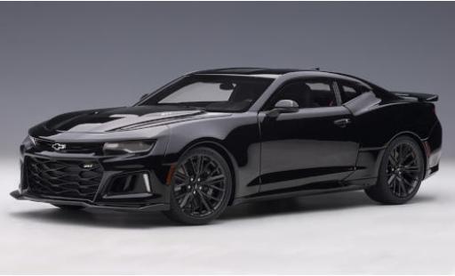 Diecast model cars Chevrolet Camaro ZL1 black/carbon 2017 1/18 AUTOart