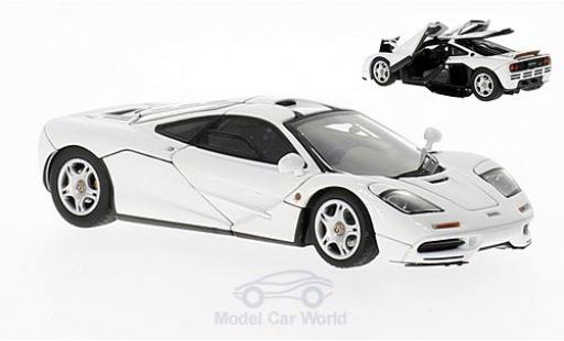 Diecast model cars McLaren F1 Base white 1994 with vielen beweglichen Teilen and trunk-Set 1/43 AUTOart