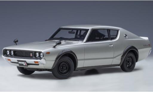 Diecast model cars Nissan Skyline 2000 GT-R (KPGC110) grey RHD 1973 1/18 AUTOart