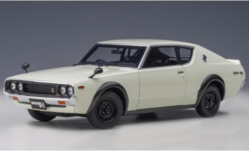 Diecast model cars Nissan Skyline 2000 GT-R (KPGC110) white RHD 1973 1/18 AUTOart