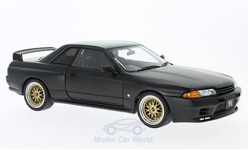 Diecast model cars Nissan Skyline R32 GT-R () matt-black RHD Tuned Version without Vitrine 1/18 AUTOart