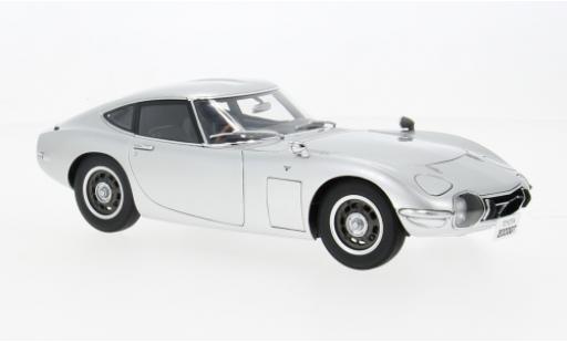 Diecast model cars Toyota 2000 GT 1967 silver 1/18 AUTOart